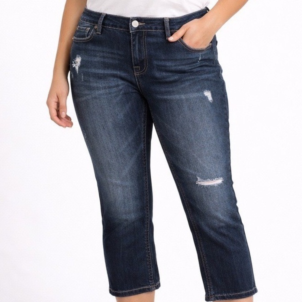 Aeropostale Bayla Skinny Capri Womens 1/2 Dark Wash Distressed Stretch Denim